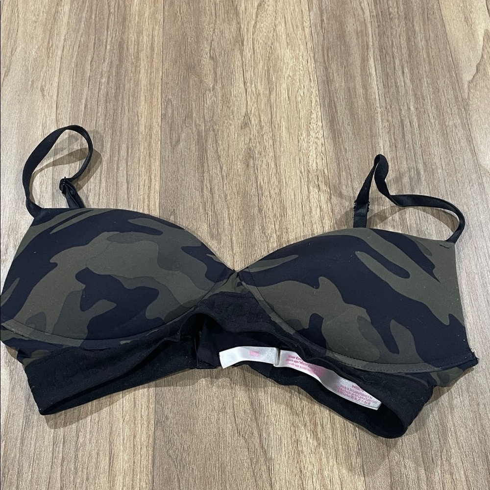 PINK Victoria's Secret Black and Green Camo Bra